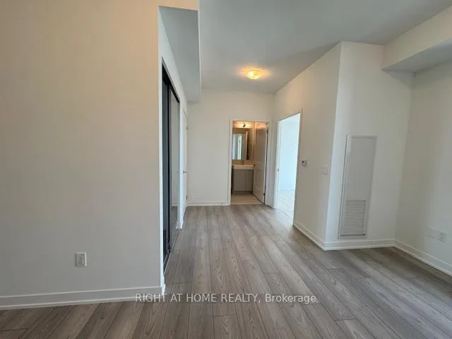 Photo 10 of Unit #718, 10 Abeja Street, Vaughan, Concord — HOMEH