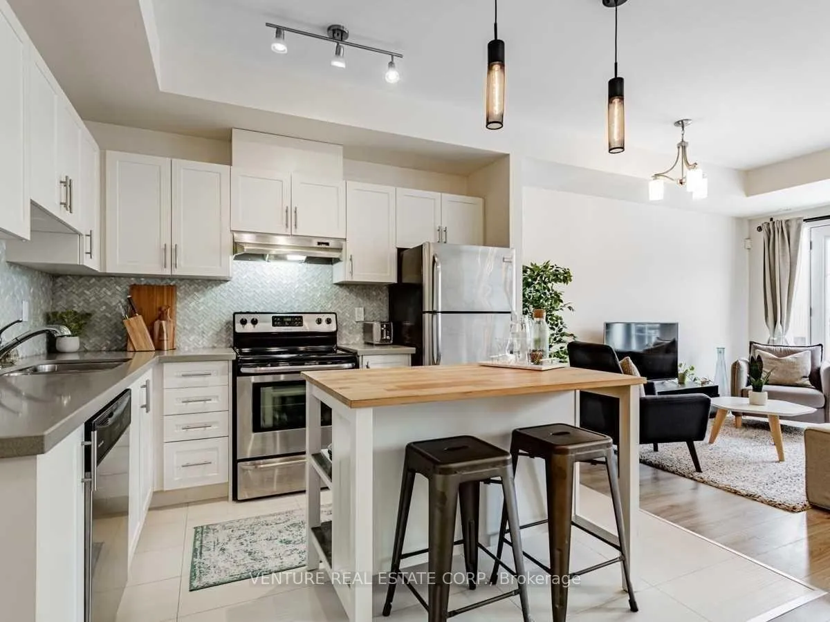 Photo 3 of Unit B22, 26 Bruce Street, Vaughan, East Woodbridge — HOMEH