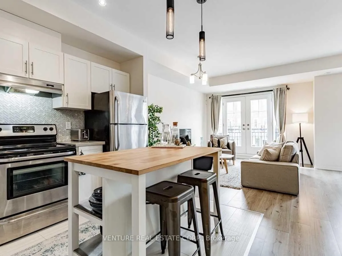 Photo 5 of Unit B22, 26 Bruce Street, Vaughan, East Woodbridge — HOMEH