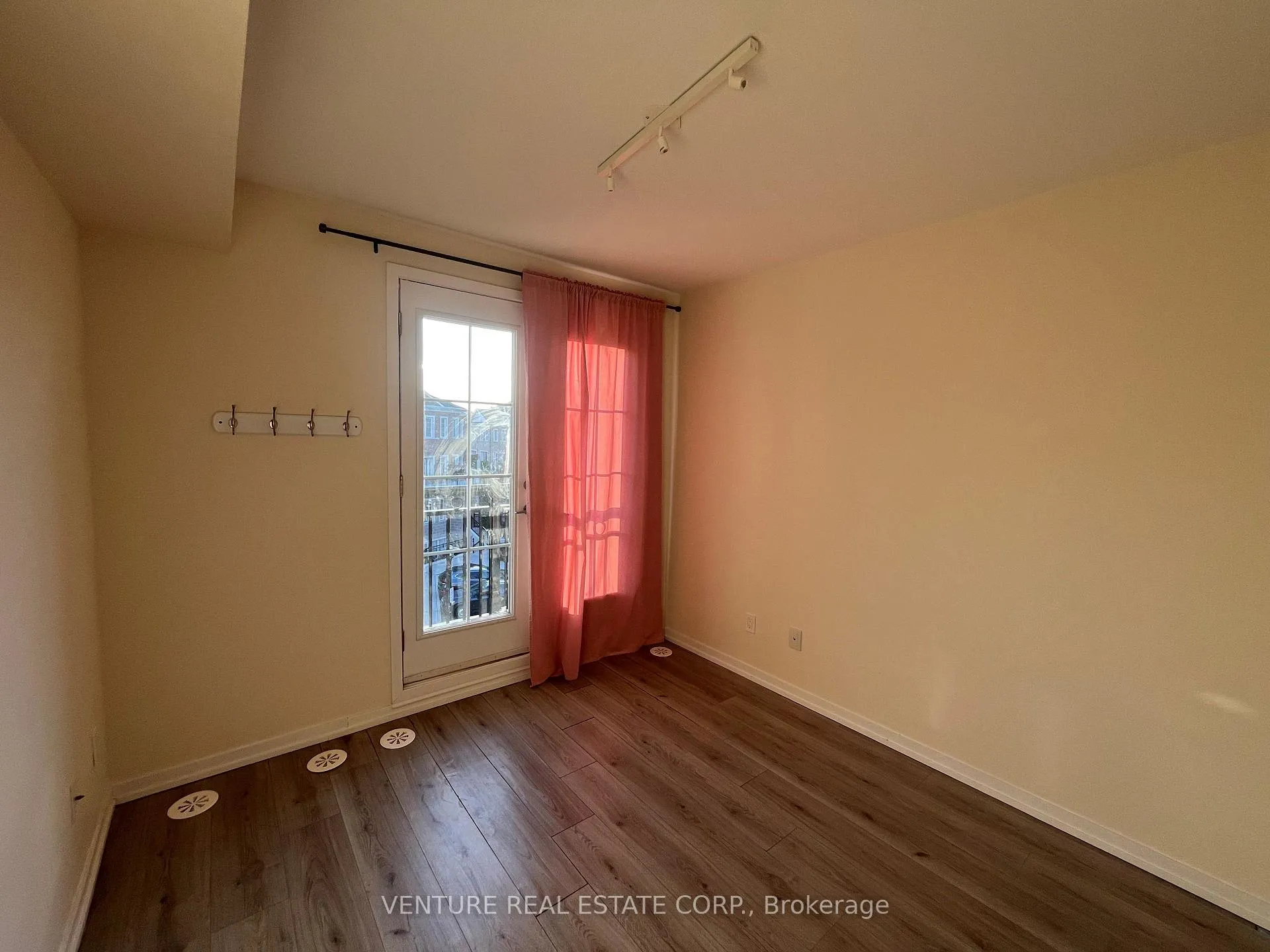 Photo 23 of Unit B22, 26 Bruce Street, Vaughan, East Woodbridge — HOMEH