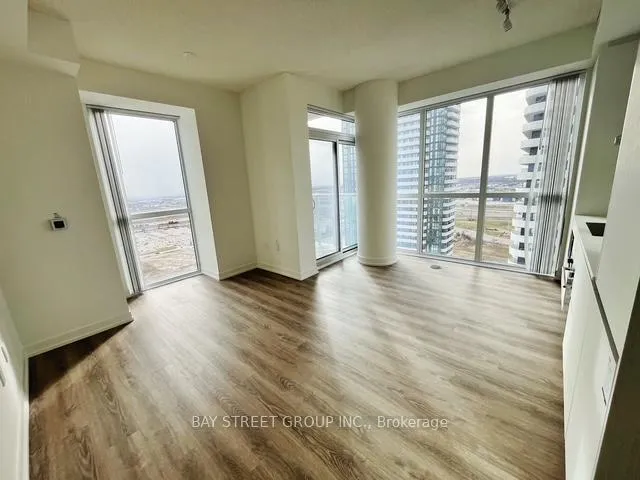 Photo 9 of Unit 2912, 8 Interchange Way, Vaughan, Vaughan Corporate Centre — HOMEH