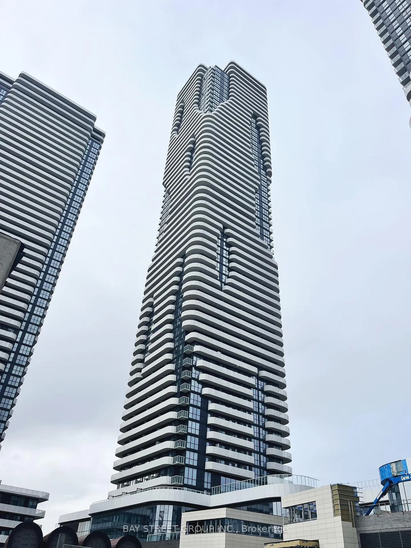 Photo 14 of Unit 2912, 8 Interchange Way, Vaughan, Vaughan Corporate Centre — HOMEH