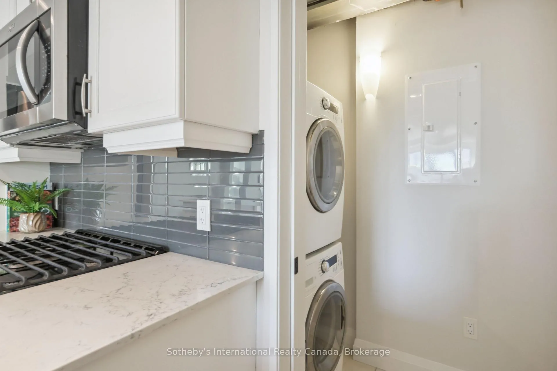 Photo 10 of Unit 509, 181 James Street N, Hamilton, Strathcona — HOMEH