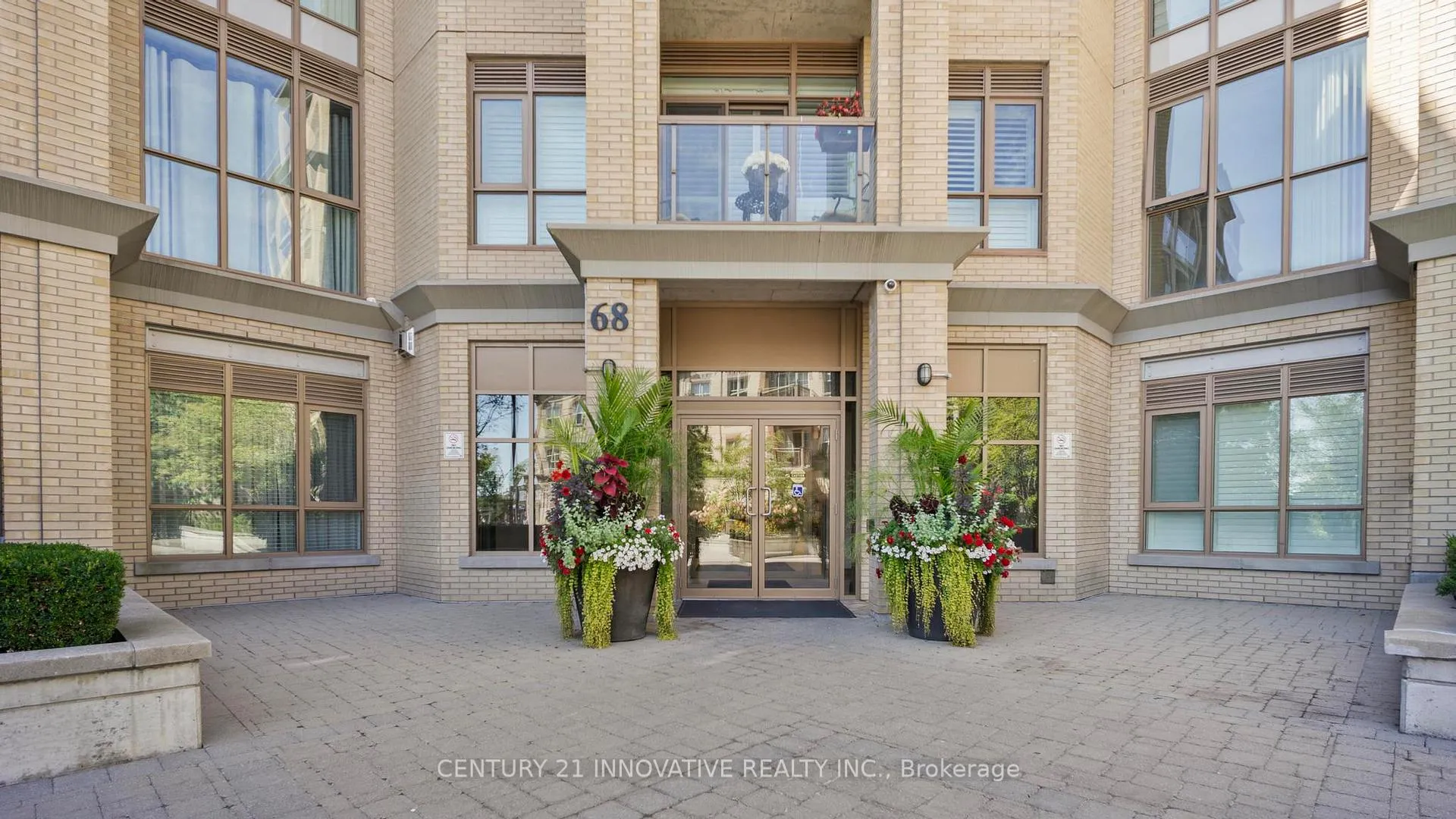 Photo 5 of Unit 334, 68 Main Street, Markham, Old Markham Village — HOMEH
