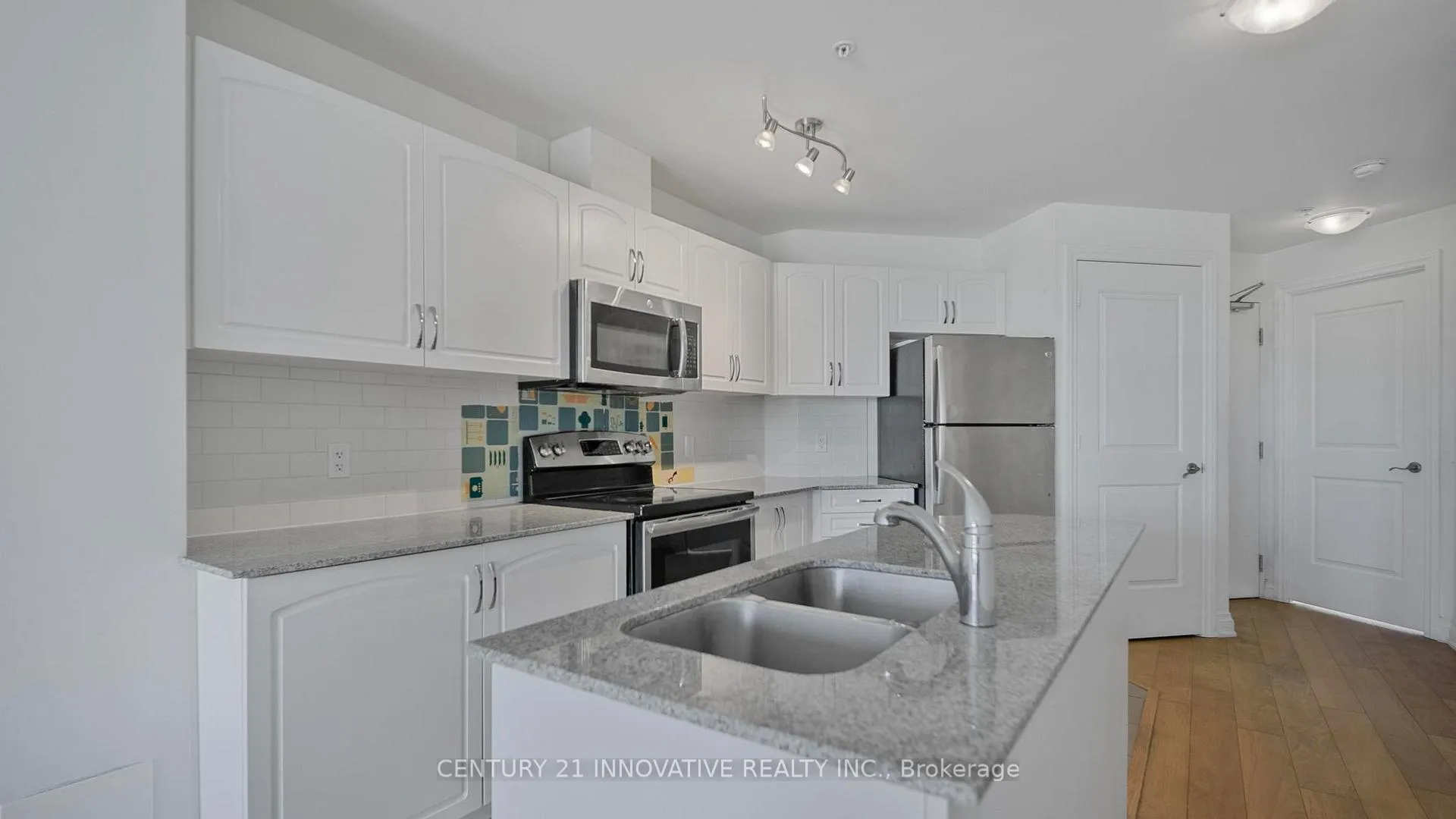 Photo 15 of Unit 334, 68 Main Street, Markham, Old Markham Village — HOMEH