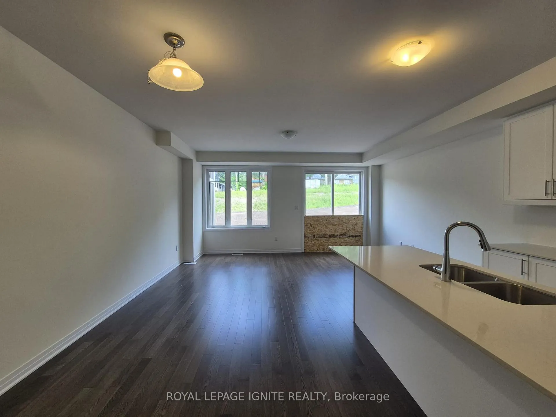 Photo 22 of 556 Hudson Crescent, Midland — HOMEH
