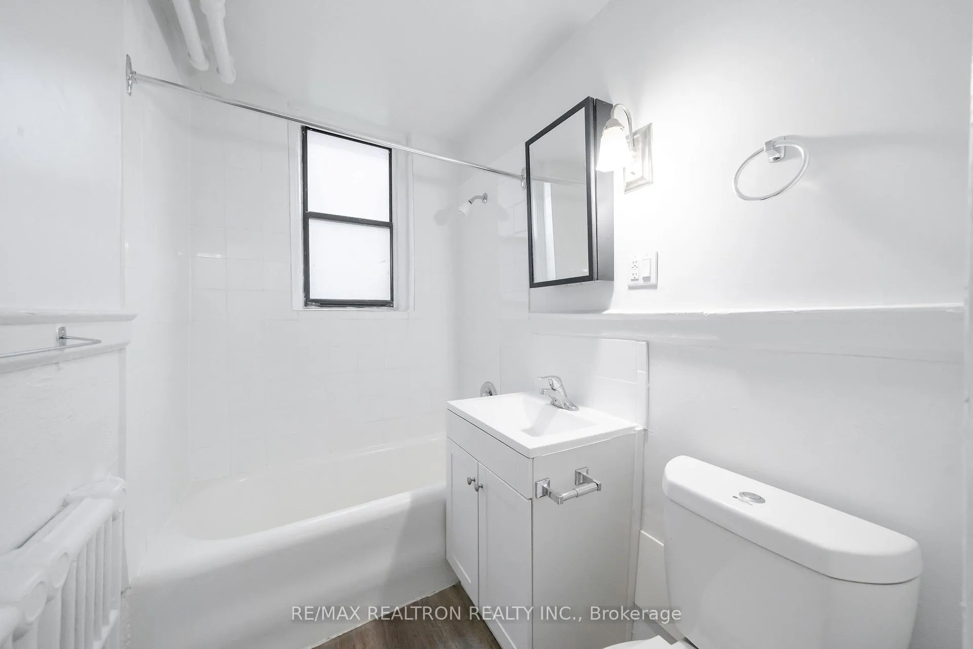 Photo 9 of Unit 49, 8 Kingston Road, Toronto, Woodbine Corridor — HOMEH