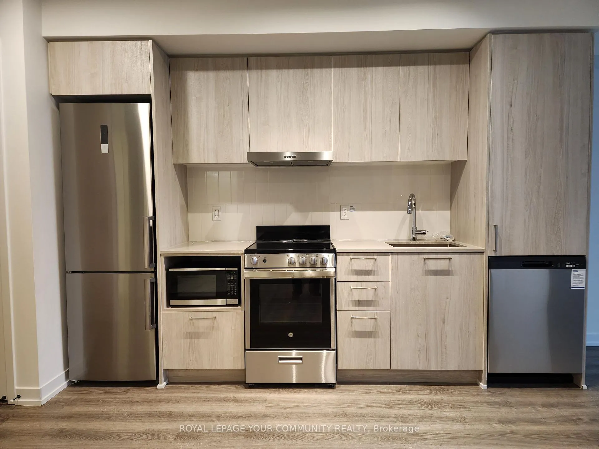 Photo 2 of Unit 512, 195 Commerce Street, Vaughan, Vaughan Corporate Centre — HOMEH
