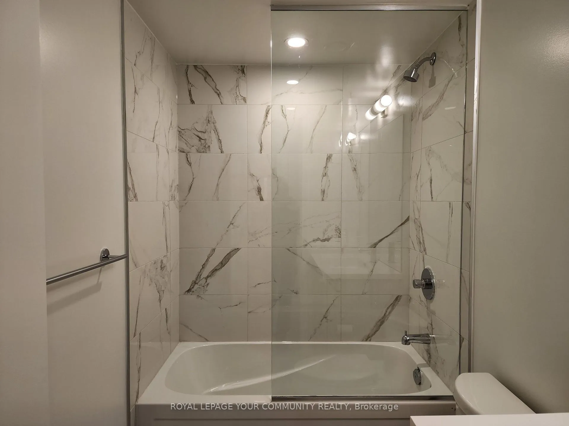 Photo 10 of Unit 512, 195 Commerce Street, Vaughan, Vaughan Corporate Centre — HOMEH