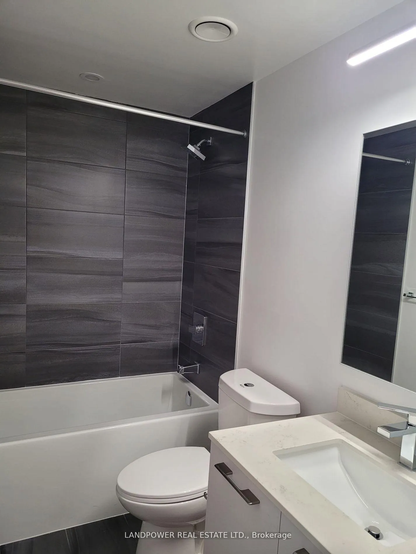 Photo 3 of Unit 1908, 8 Water Walk Drive, Markham, Unionville — HOMEH