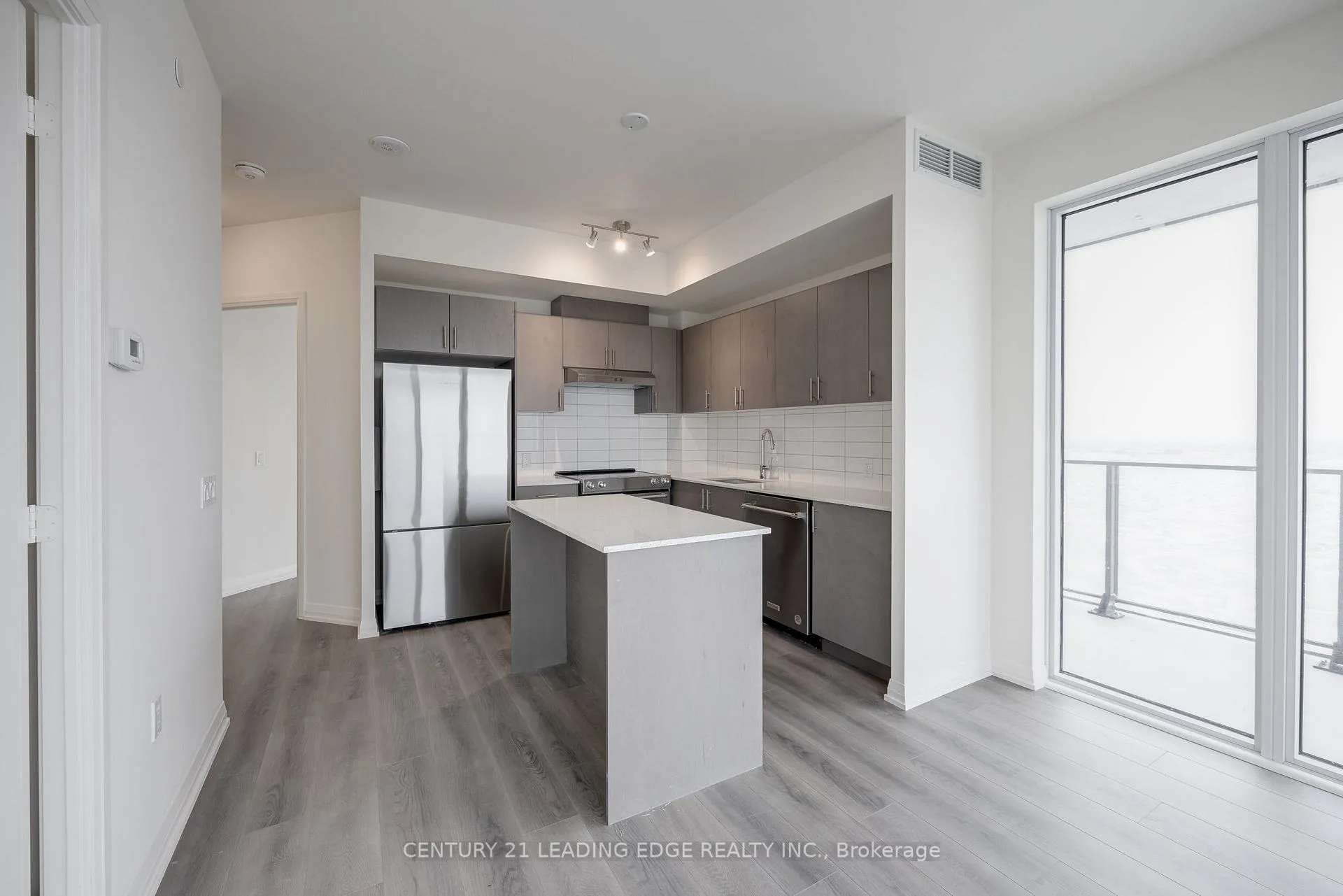 Photo 3 of Unit 1521, 9000 Jane Street, Vaughan, Concord — HOMEH