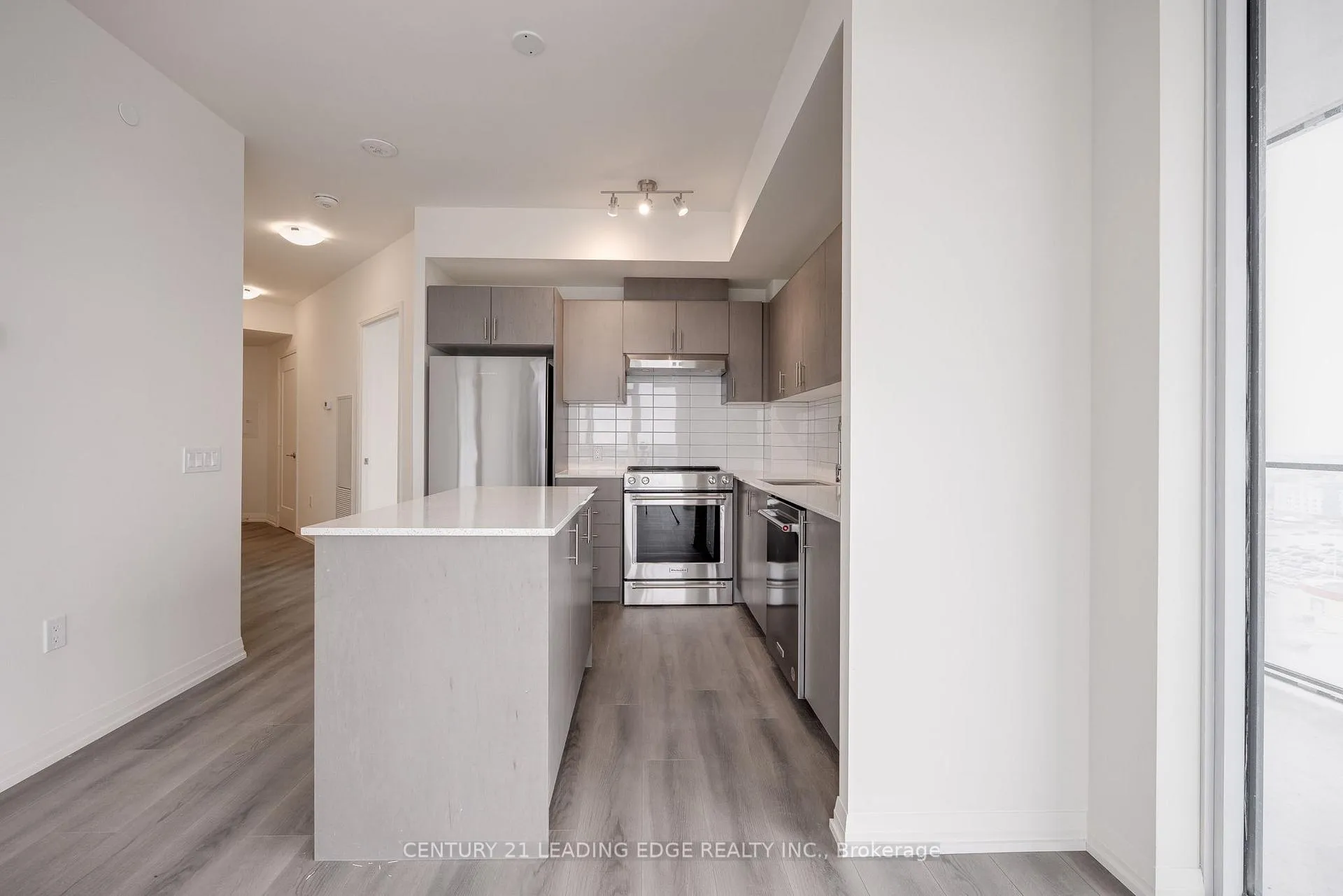 Photo 4 of Unit 1521, 9000 Jane Street, Vaughan, Concord — HOMEH