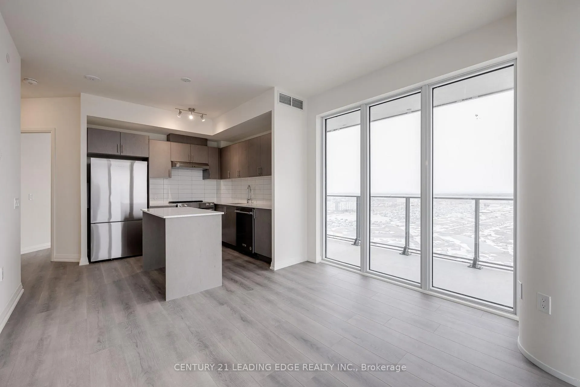 Photo 9 of Unit 1521, 9000 Jane Street, Vaughan, Concord — HOMEH