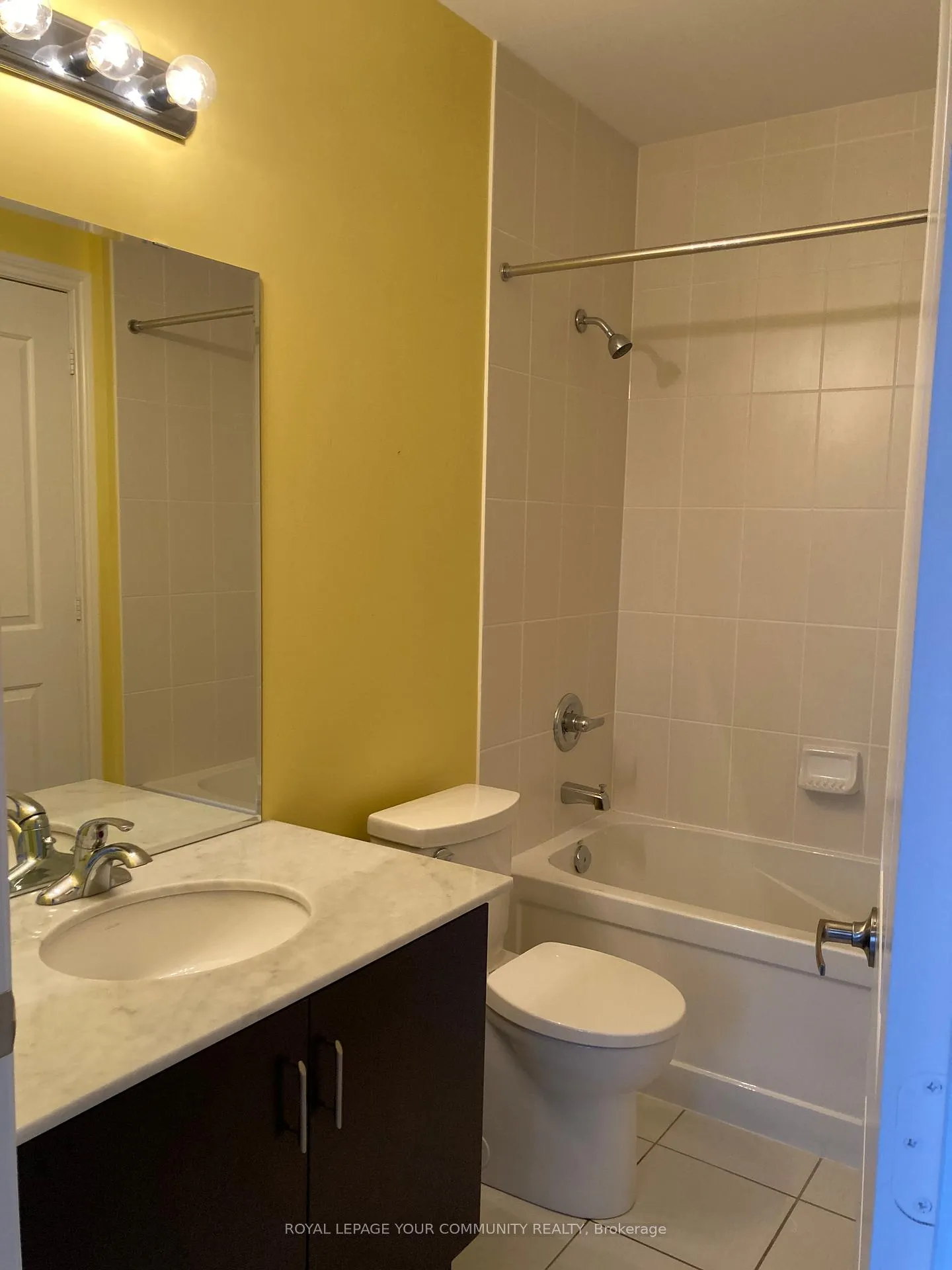 Photo 8 of Unit 201, 9255 Jane Street, Vaughan, Maple — HOMEH