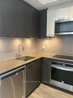 Photo 5 of Unit PH 1002, 4800 Highway 7, Vaughan, East Woodbridge — HOMEH