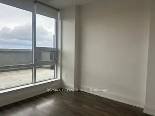 Photo 6 of Unit PH 1002, 4800 Highway 7, Vaughan, East Woodbridge — HOMEH