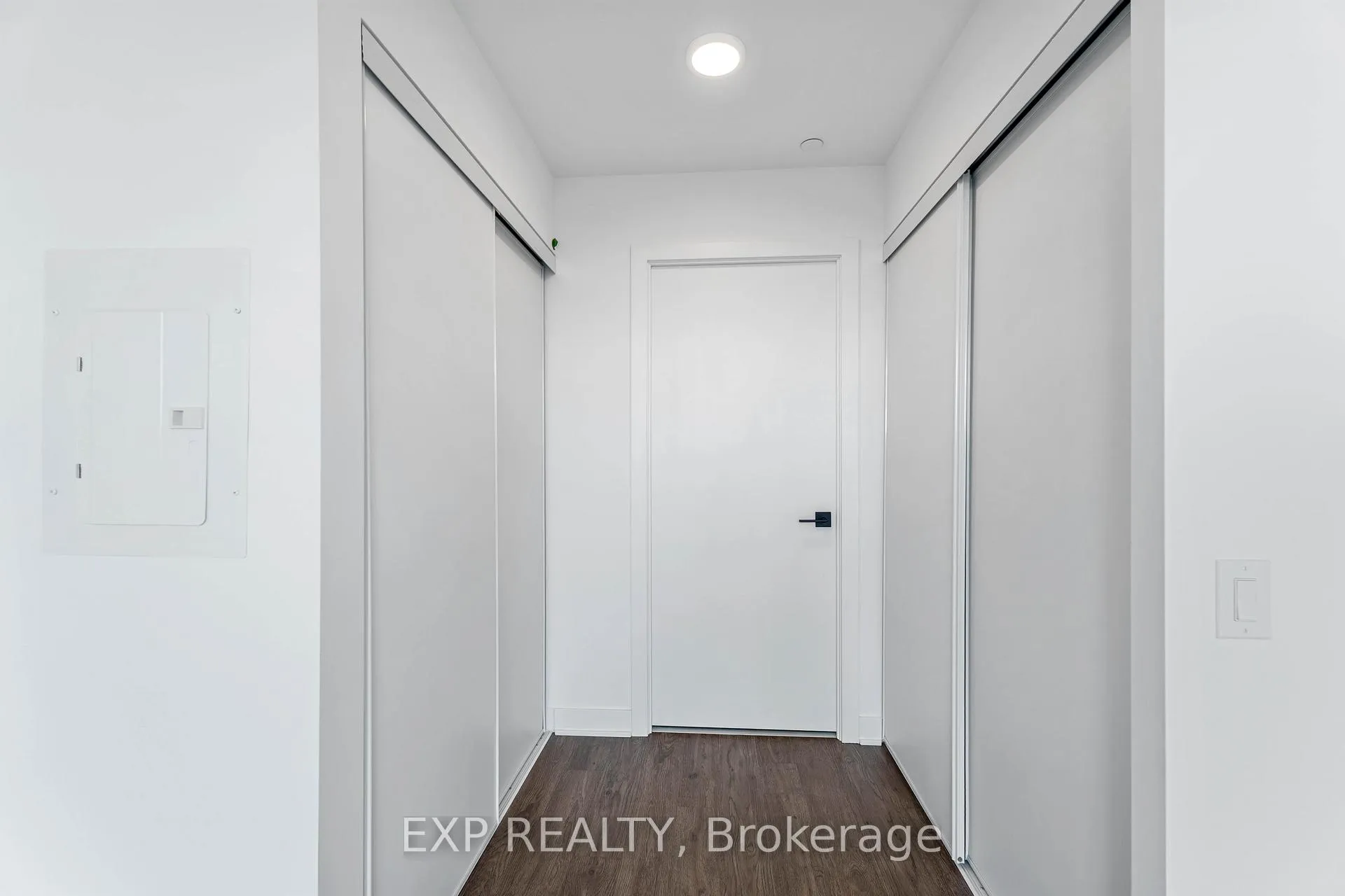 Photo 14 of Unit 1006, 2782 Barton Street E, Hamilton, Riverdale — HOMEH