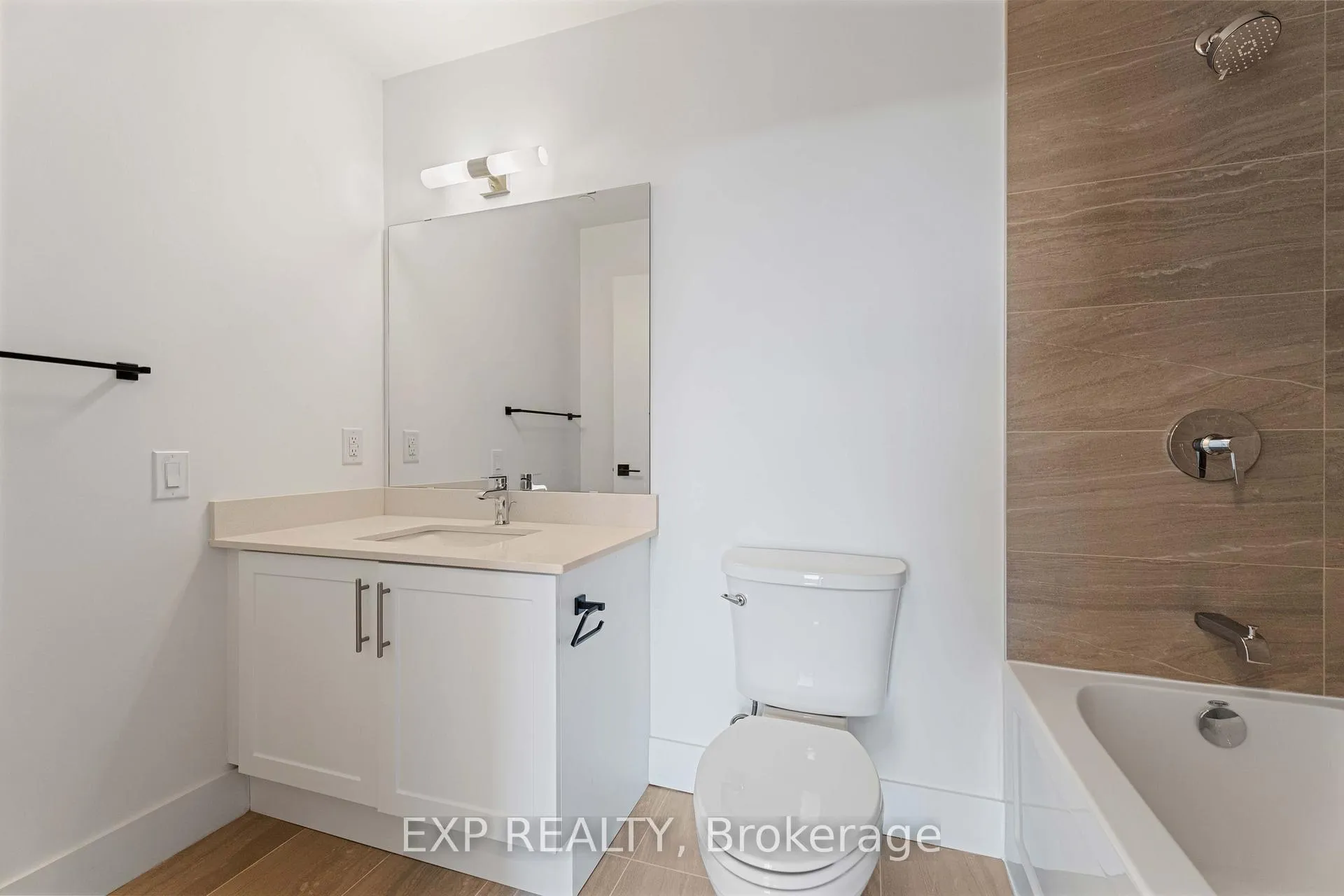 Photo 19 of Unit 1006, 2782 Barton Street E, Hamilton, Riverdale — HOMEH