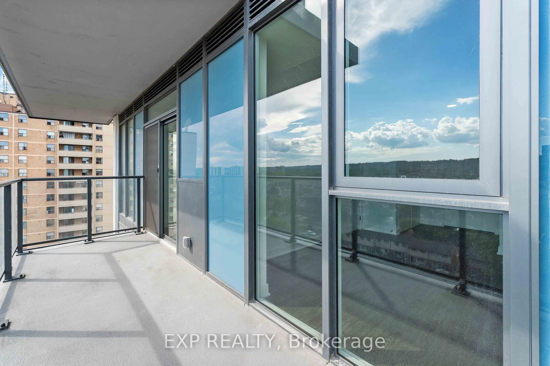 Photo 22 of Unit 1006, 2782 Barton Street E, Hamilton, Riverdale — HOMEH