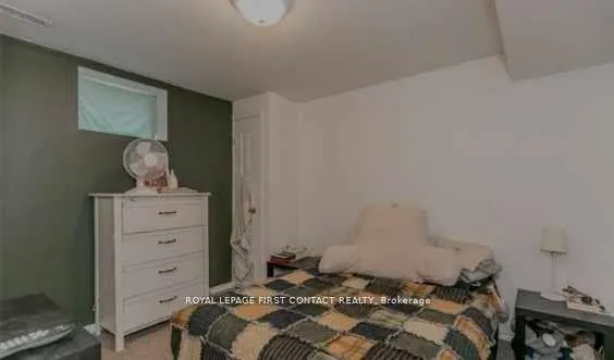 Photo 4 of 5 Monique Crescent, Barrie, East Bayfield — HOMEH