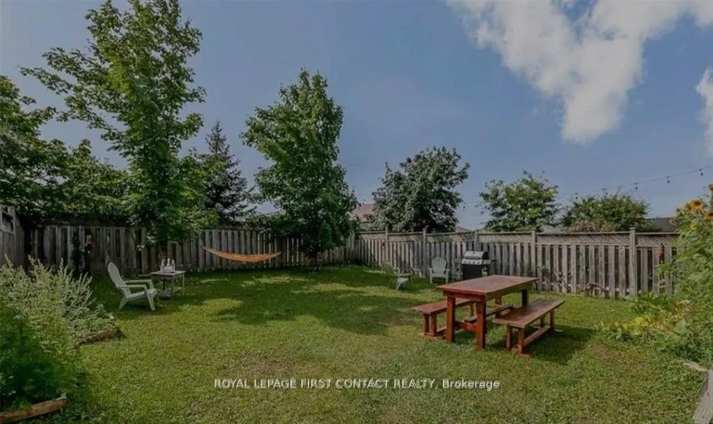 Photo 9 of 5 Monique Crescent, Barrie, East Bayfield — HOMEH