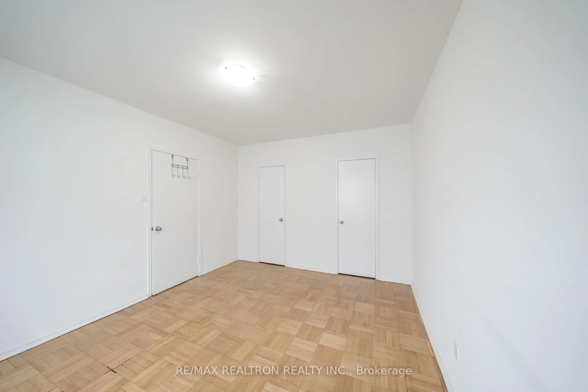 Photo 3 of Unit 208, 156 Kingston Road, Toronto, Woodbine Corridor — HOMEH