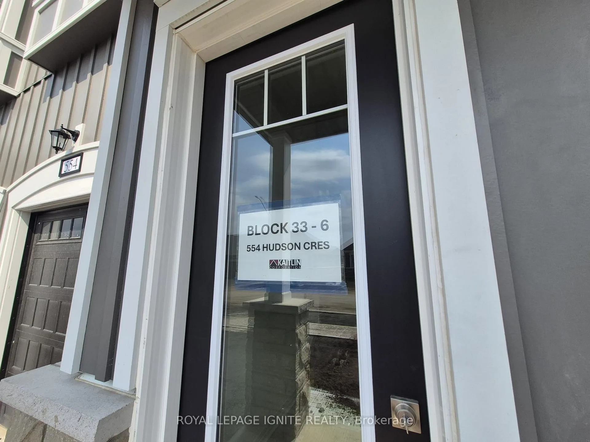 Photo 3 of 554 Hudson Crescent, Midland — HOMEH