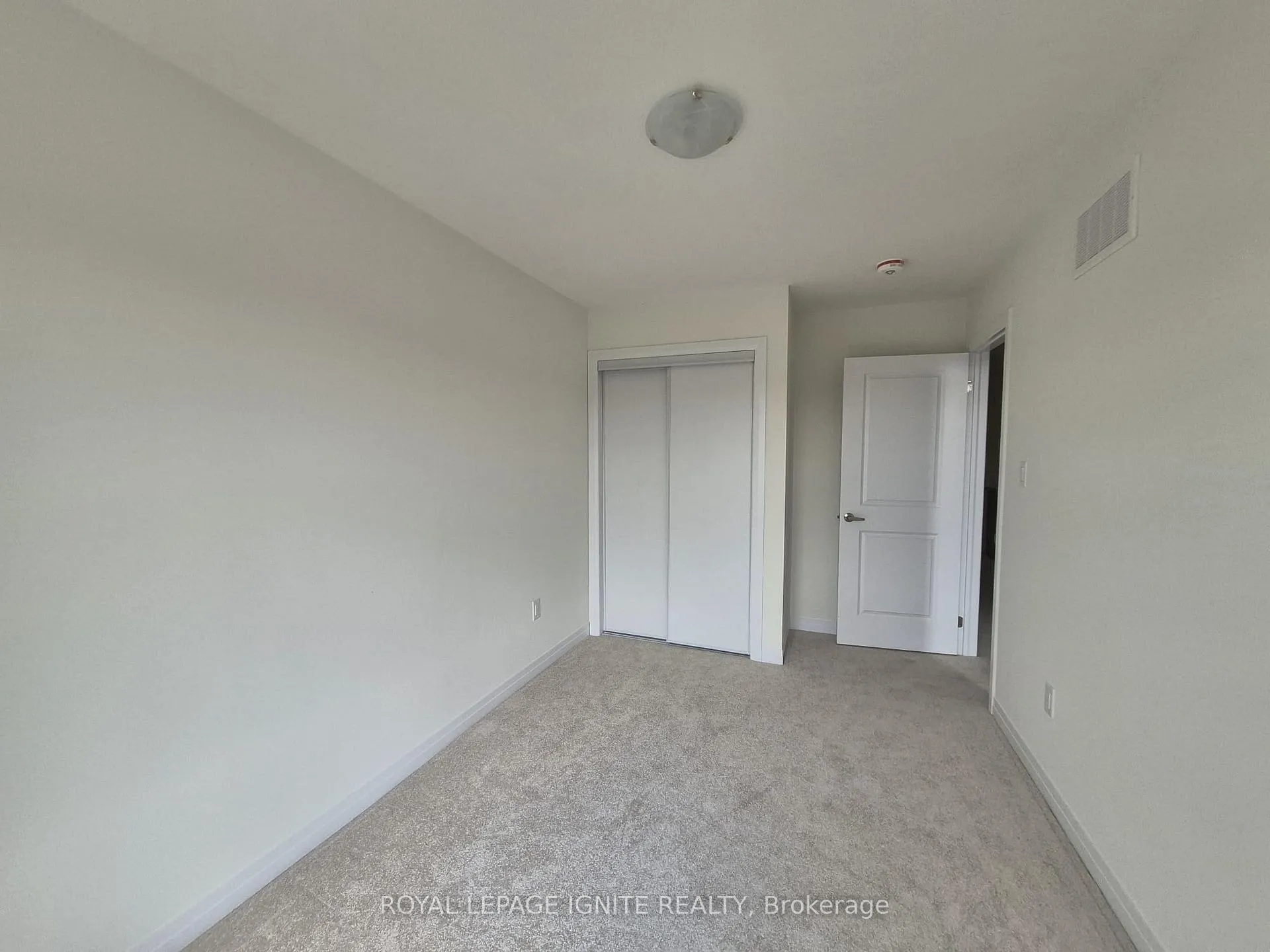 Photo 13 of 554 Hudson Crescent, Midland — HOMEH