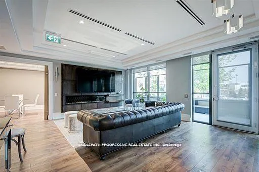 Photo 5 of Unit 301, 3 Southvale Drive, Toronto, Leaside — HOMEH
