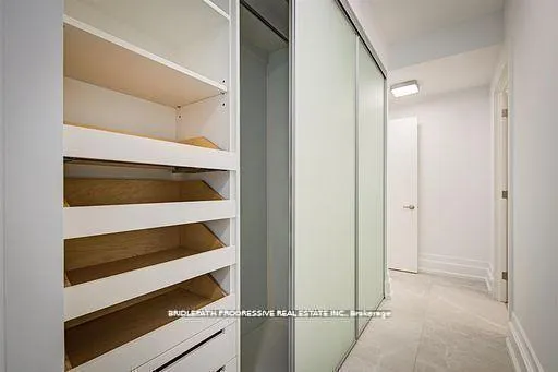 Photo 24 of Unit 301, 3 Southvale Drive, Toronto, Leaside — HOMEH