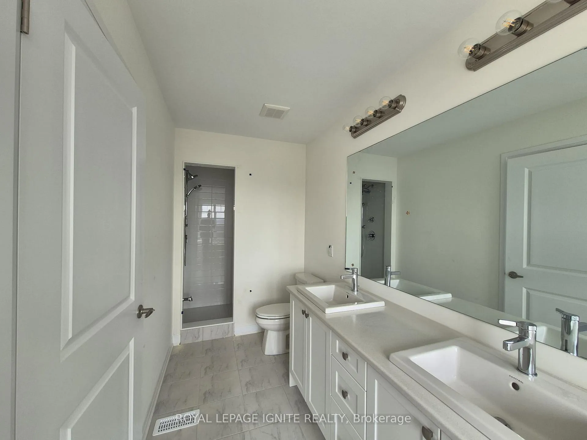 Photo 22 of 526 Hudson Crescent, Midland — HOMEH