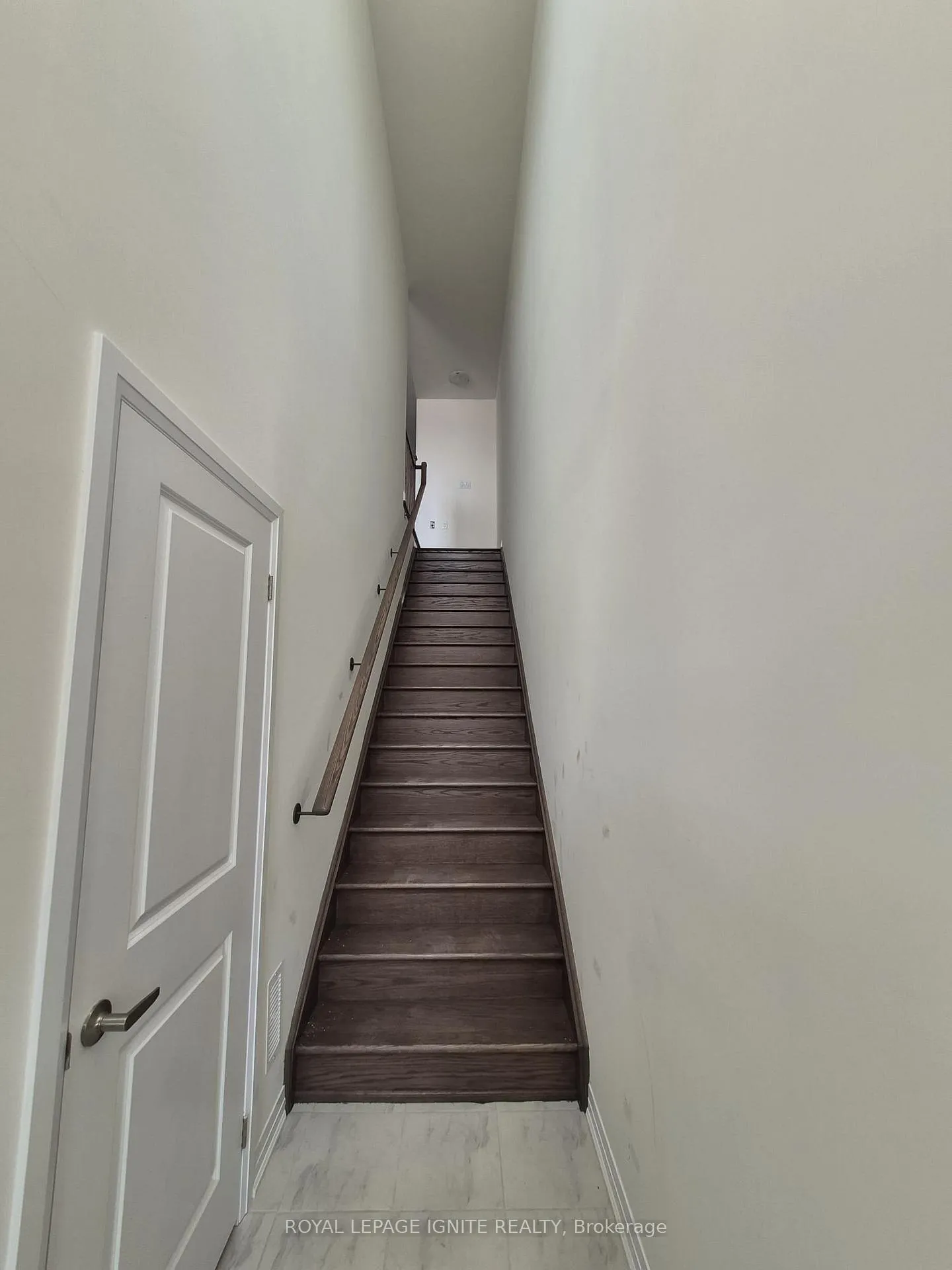 Photo 28 of 526 Hudson Crescent, Midland — HOMEH