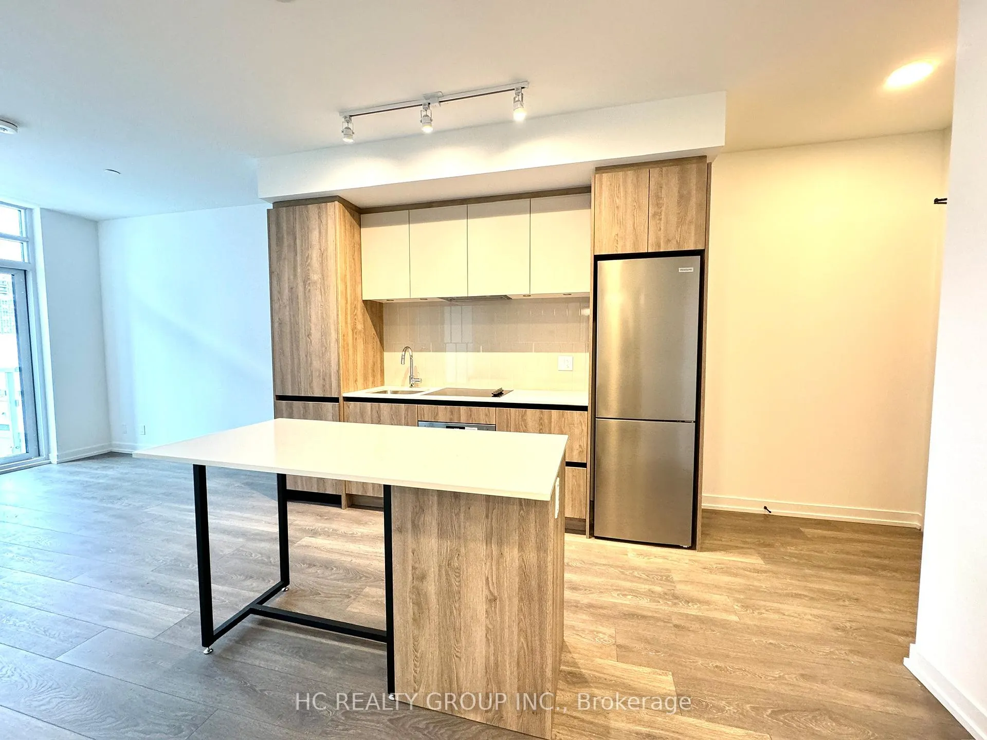 Photo 1 of Unit 808, 8 Beverley Glen Boulevard, Vaughan, Beverley Glen — HOMEH