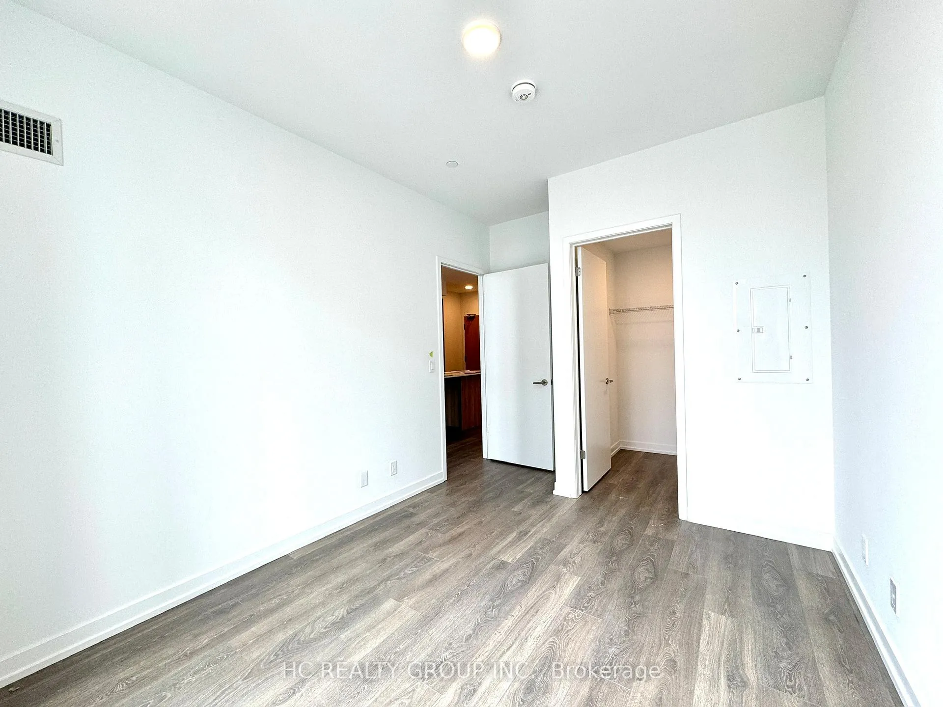 Photo 4 of Unit 808, 8 Beverley Glen Boulevard, Vaughan, Beverley Glen — HOMEH