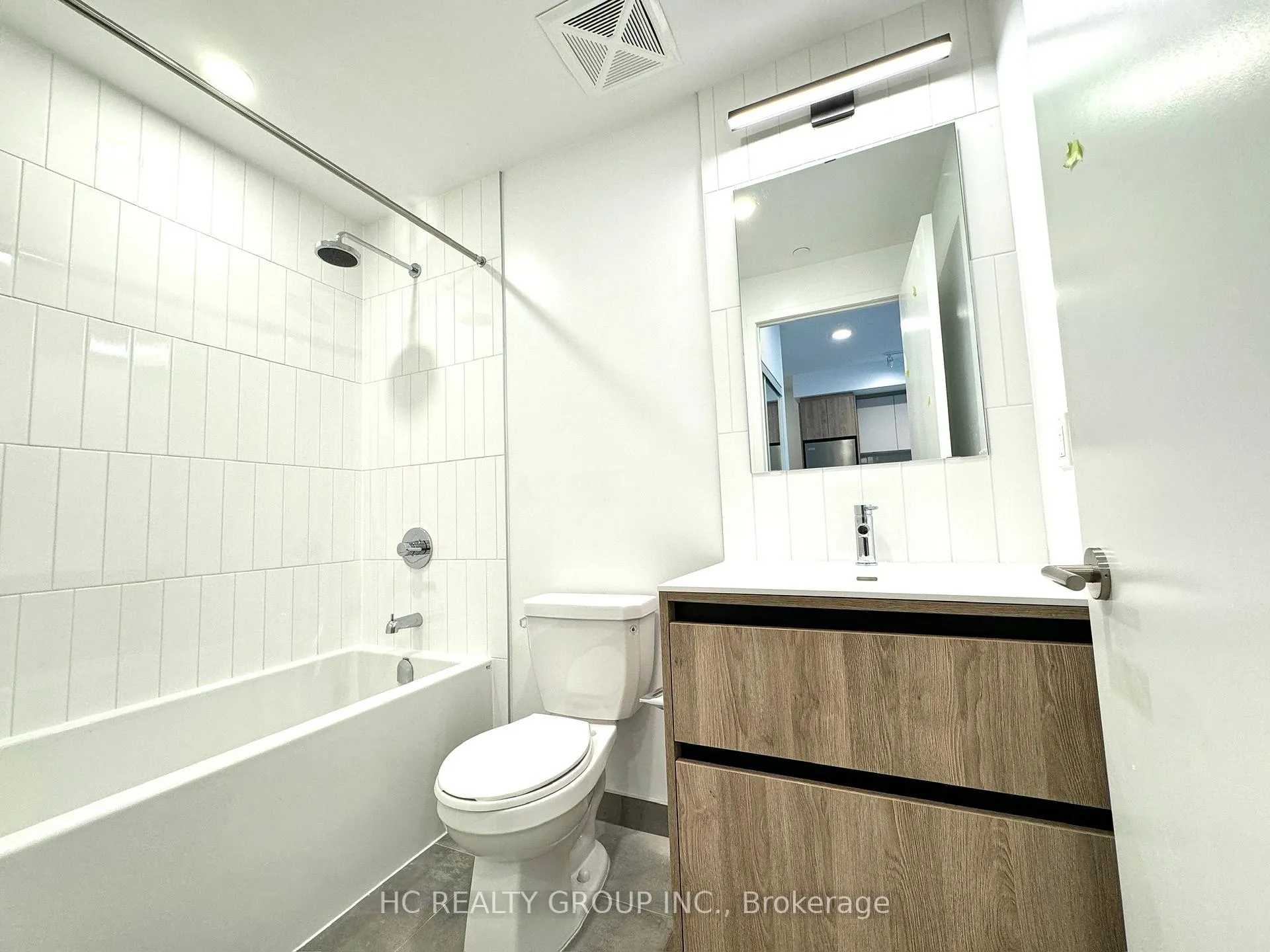 Photo 6 of Unit 808, 8 Beverley Glen Boulevard, Vaughan, Beverley Glen — HOMEH