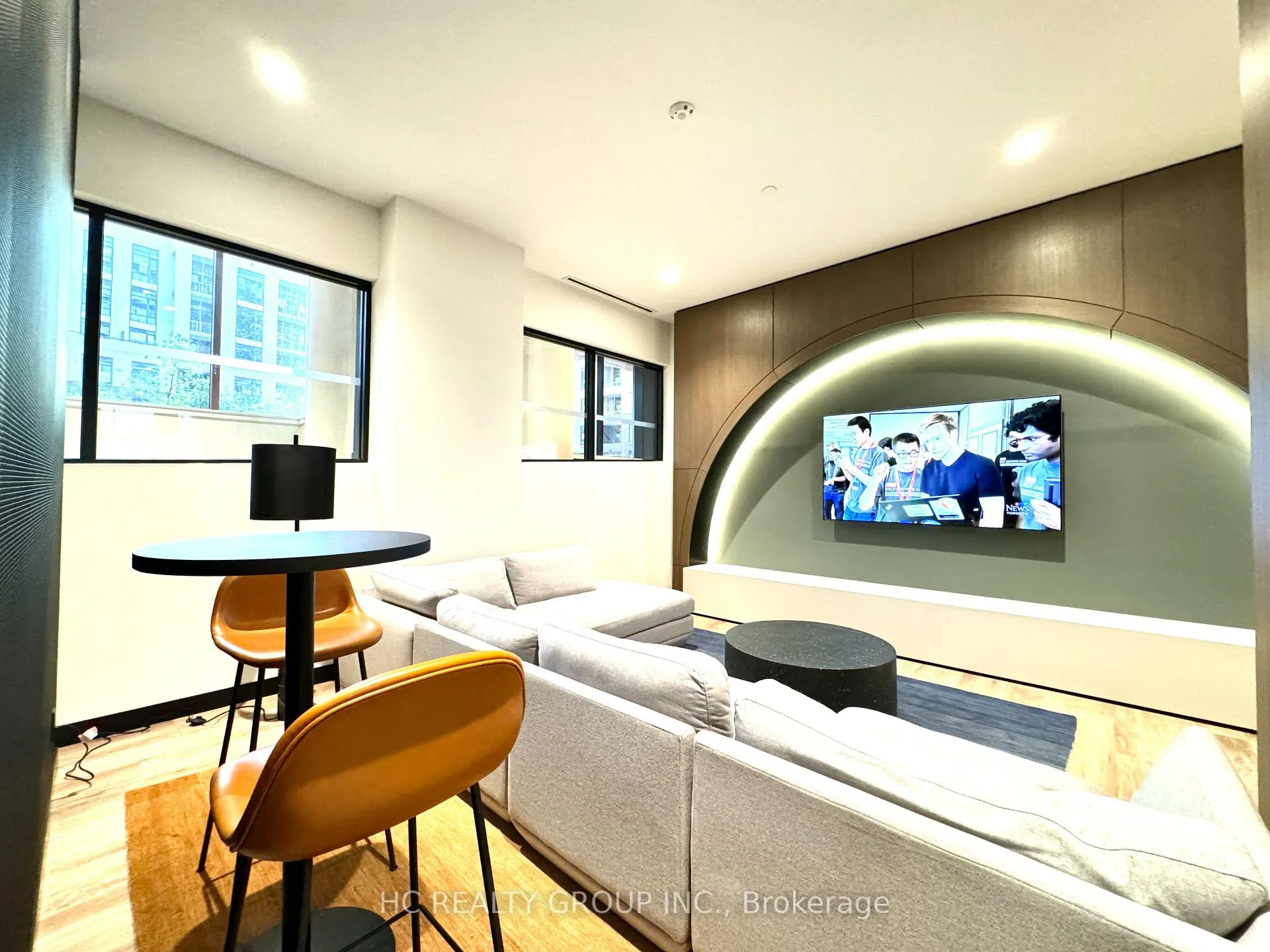 Photo 12 of Unit 808, 8 Beverley Glen Boulevard, Vaughan, Beverley Glen — HOMEH