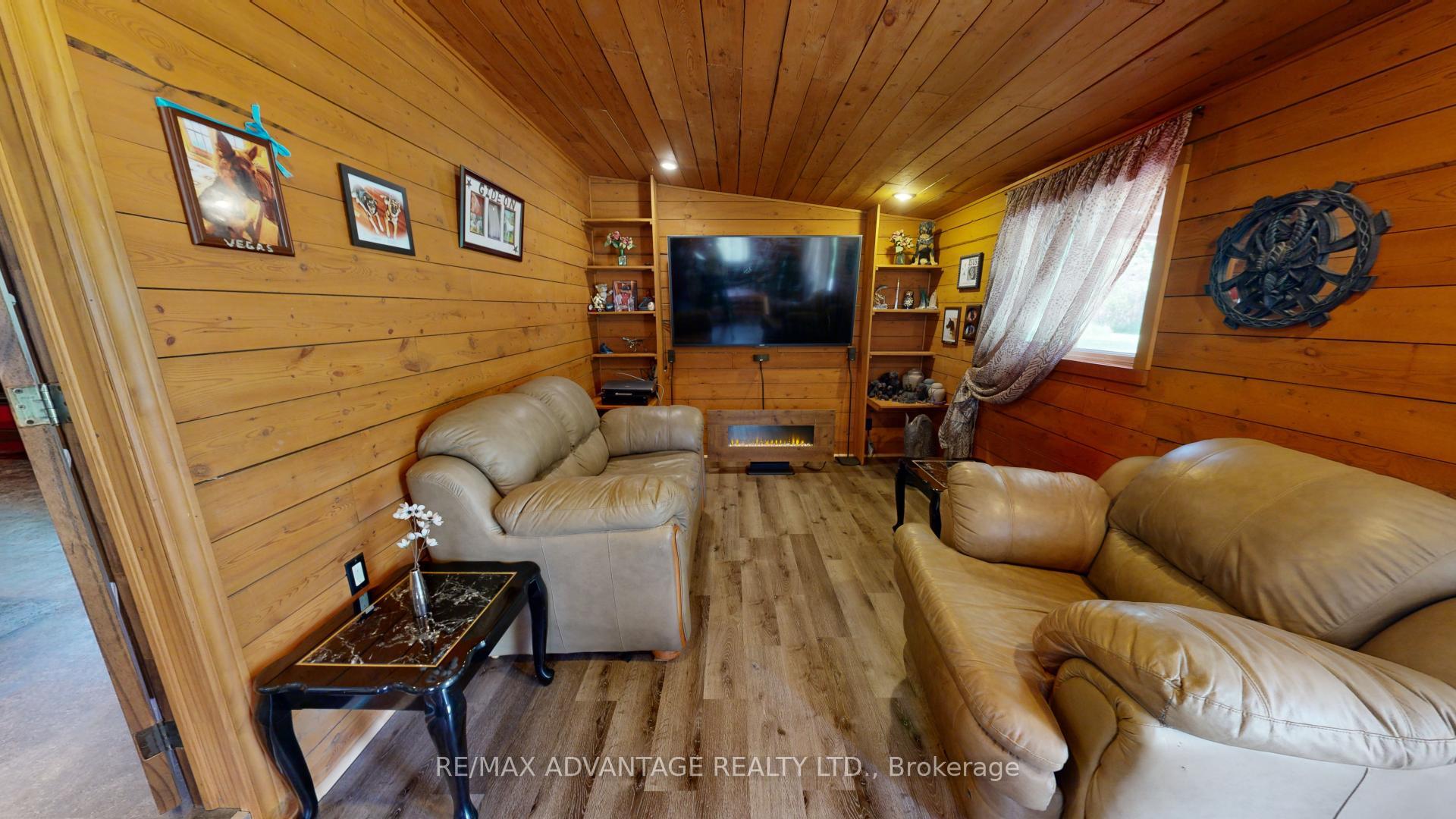 Photo 25 of 47105 Harding smith Line E, Central Elgin, Rural Central Elgin — HOMEH