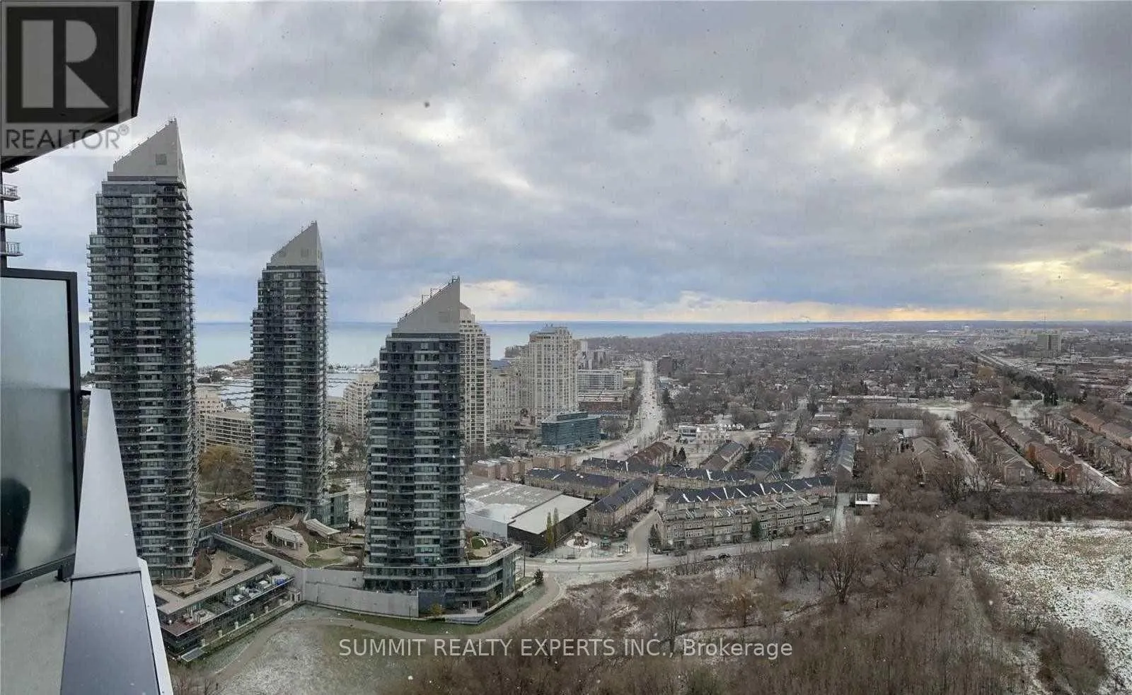 Photo 5 of Unit 519, 10 parklawn Road, Markham, Thornlea — HOMEH