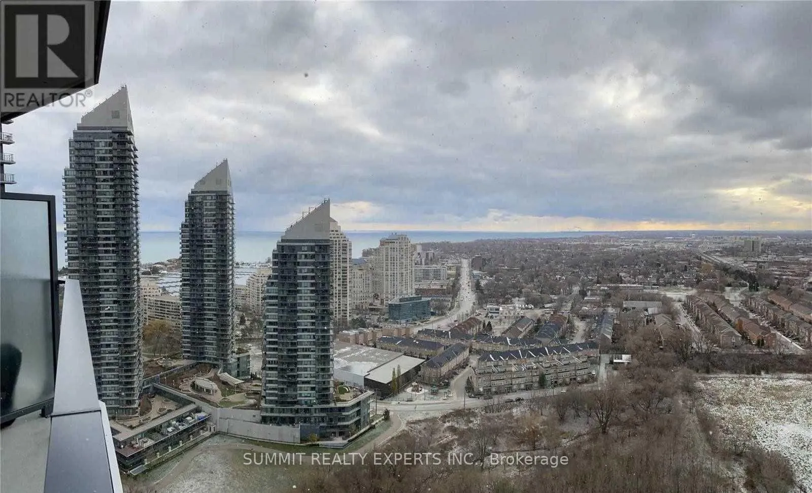 Photo 6 of Unit 519, 10 parklawn Road, Markham, Thornlea — HOMEH