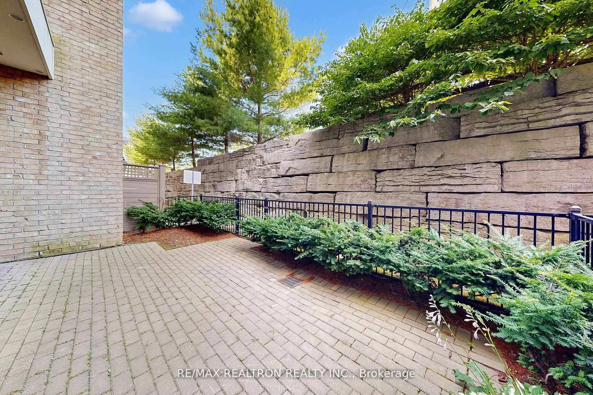 Photo 28 of Unit 123, 80 Burns Boulevard, King, King City — HOMEH