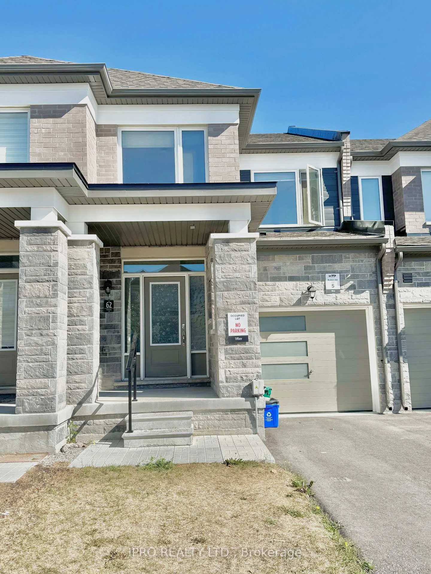 Photo 1 of 62 Valleybrook Road, Barrie, Rural Barrie Southeast — HOMEH