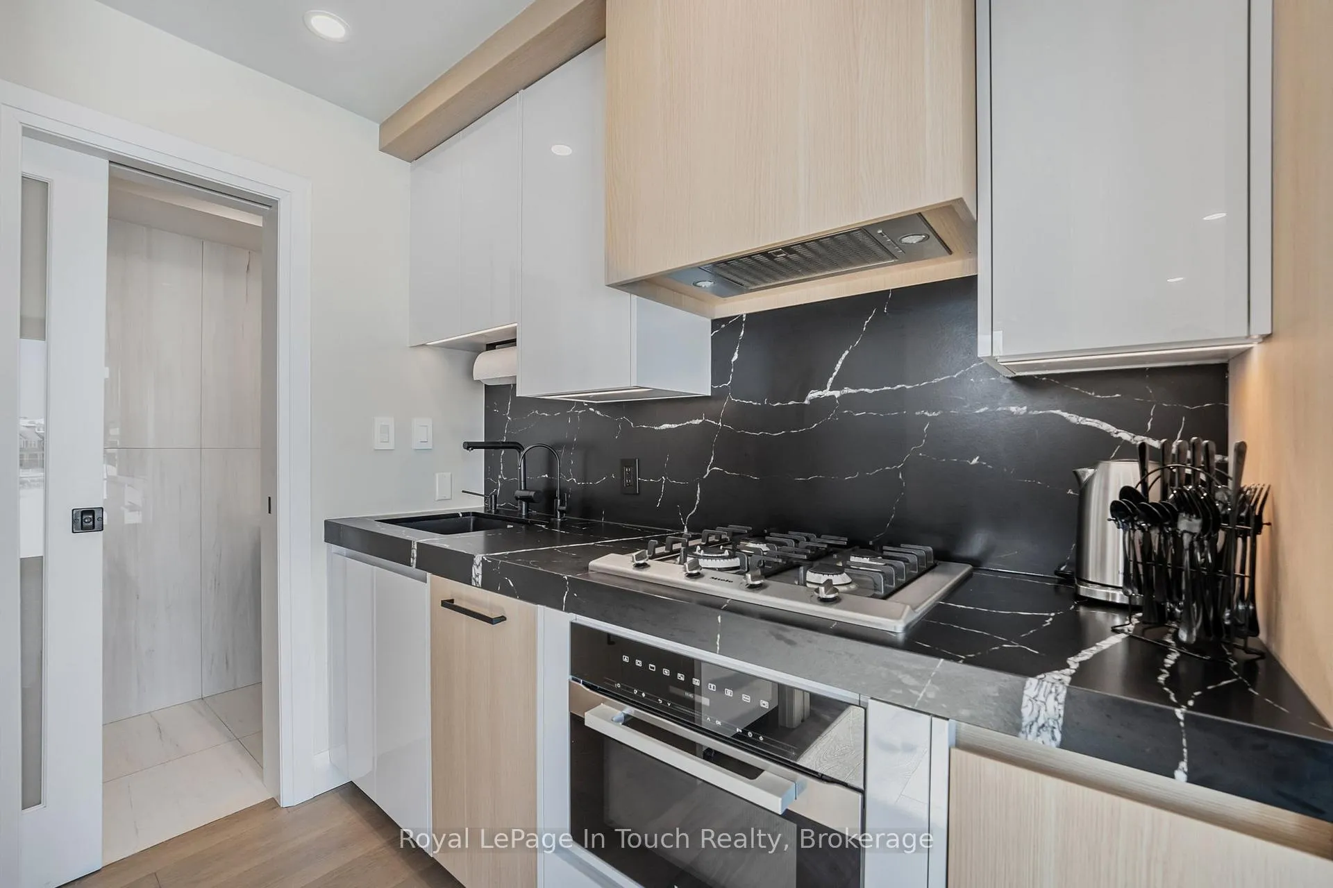 Photo 12 of 17 Swan Lane, Tay, Port McNicoll — HOMEH