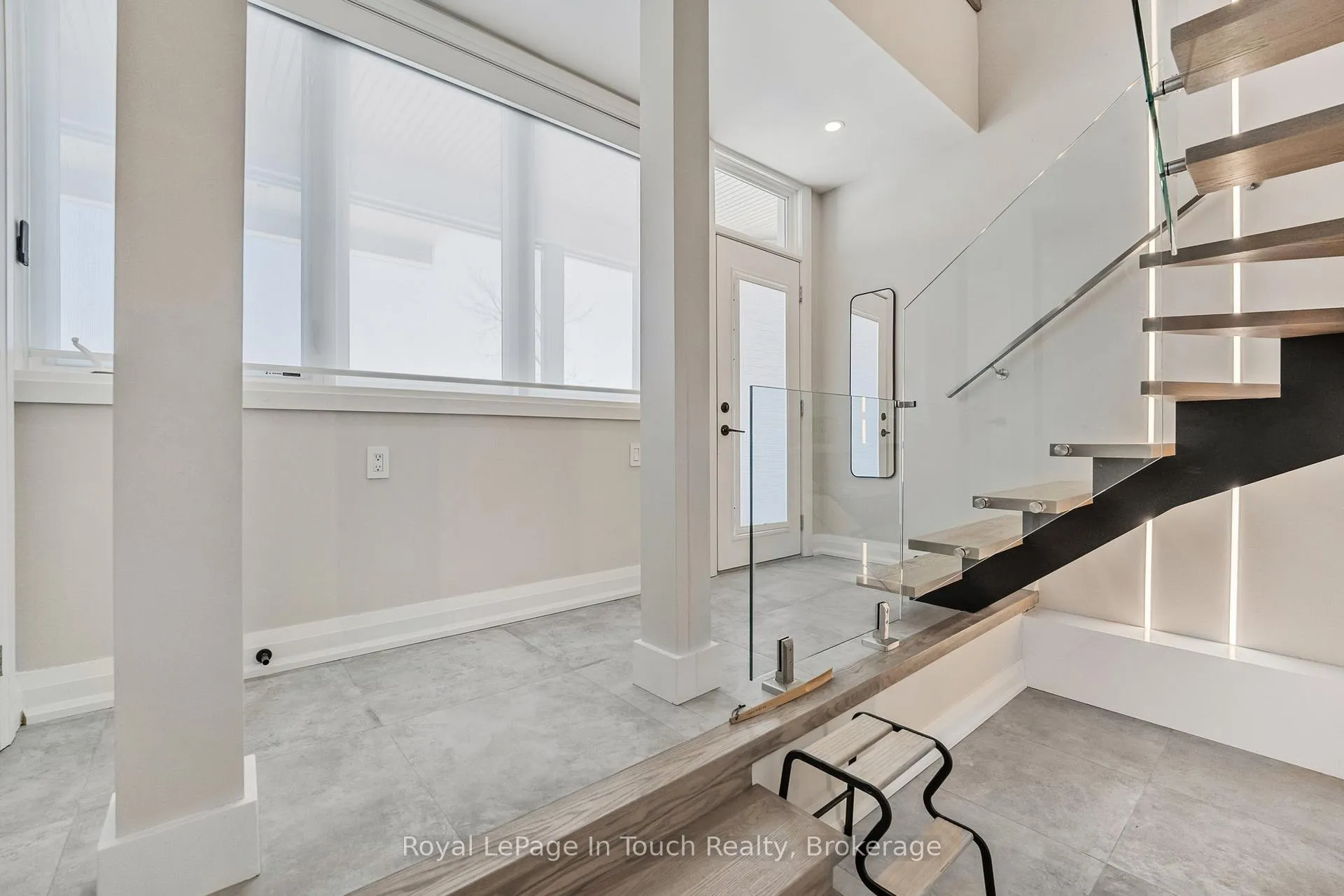 Photo 24 of 17 Swan Lane, Tay, Port McNicoll — HOMEH