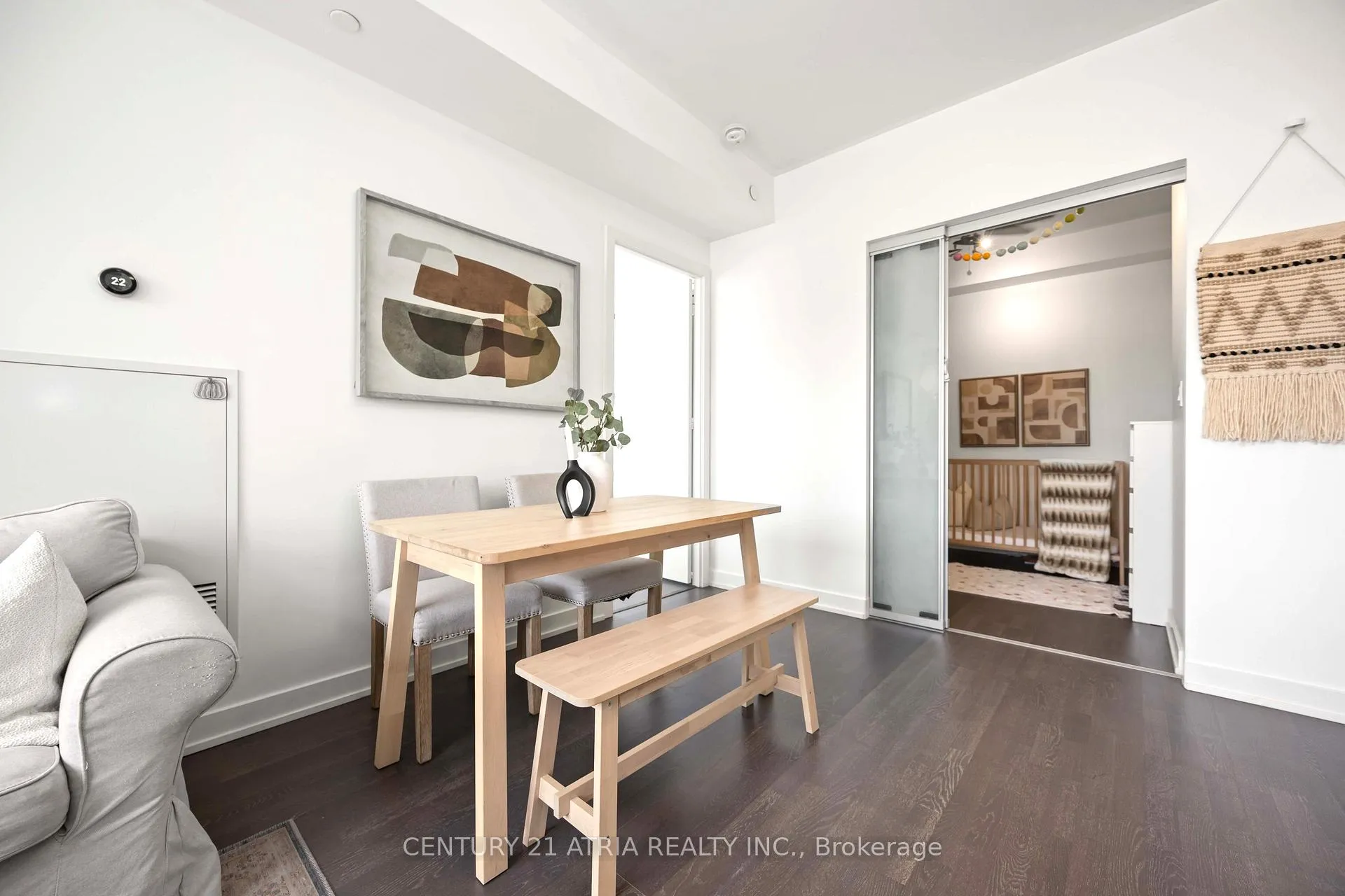 Photo 14 of Unit 303, 501 St Clair Avenue W, Toronto, Casa Loma — HOMEH