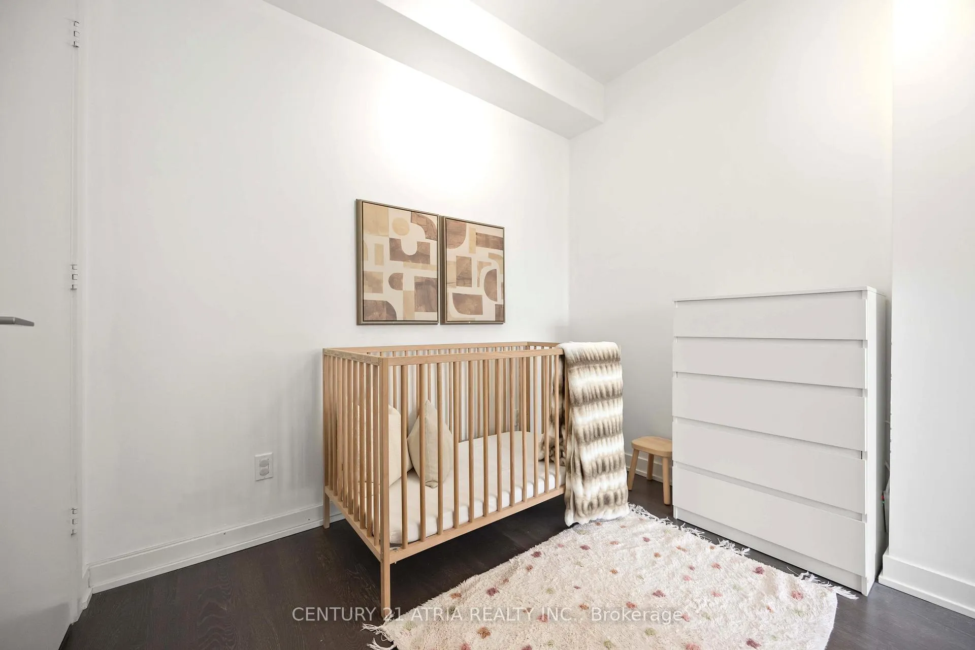 Photo 22 of Unit 303, 501 St Clair Avenue W, Toronto, Casa Loma — HOMEH