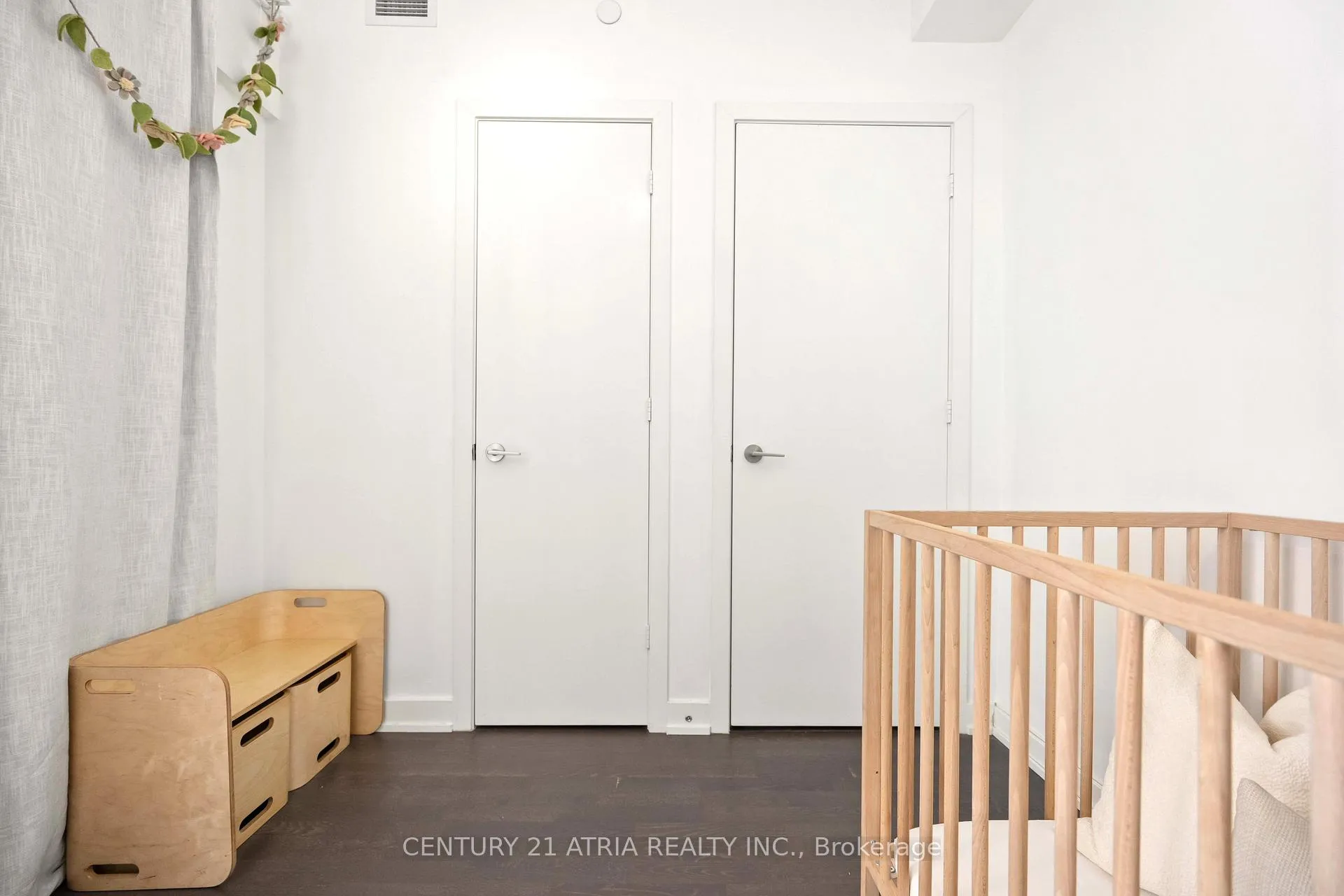 Photo 24 of Unit 303, 501 St Clair Avenue W, Toronto, Casa Loma — HOMEH