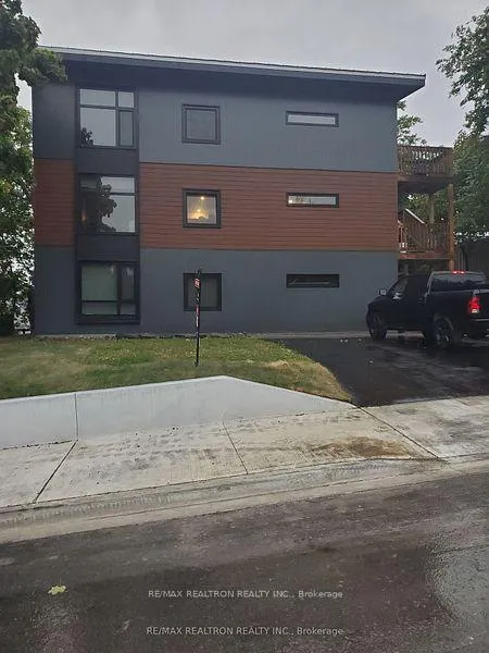 Photo 1 of Unit 2, 35 Albert Street, Barrie, City Centre — HOMEH