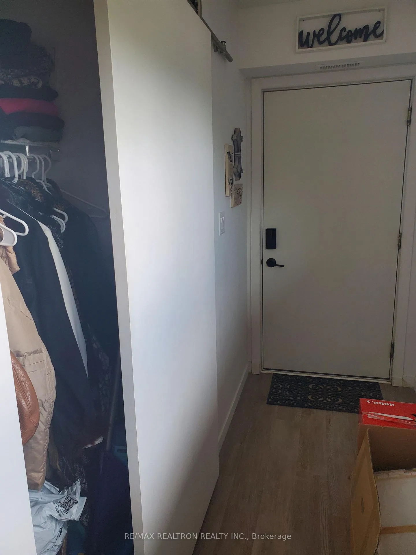 Photo 3 of Unit 2, 35 Albert Street, Barrie, City Centre — HOMEH