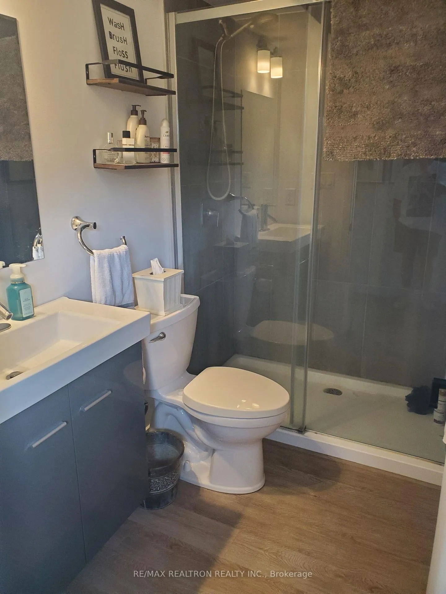 Photo 4 of Unit 2, 35 Albert Street, Barrie, City Centre — HOMEH