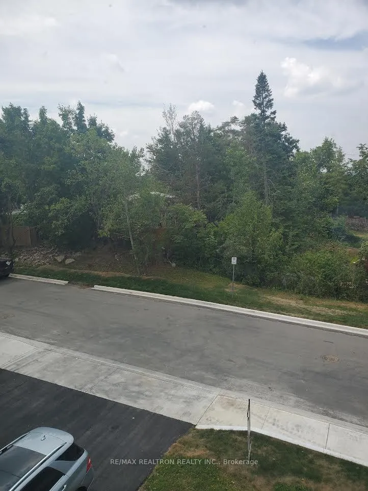 Photo 10 of Unit 2, 35 Albert Street, Barrie, City Centre — HOMEH